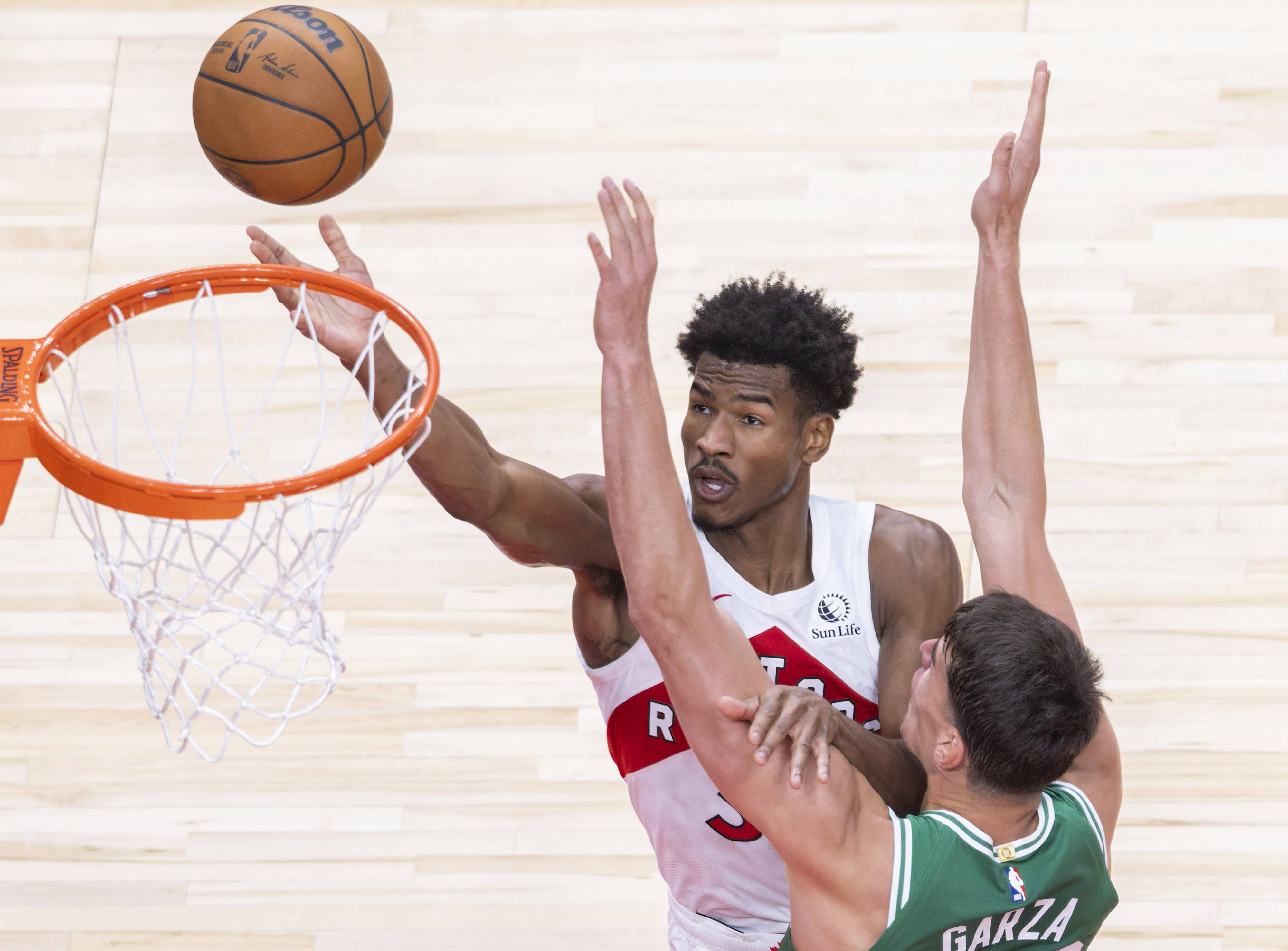 赛地聚焦：NBA常规赛转会期热度飙升，波士顿凯尔特人伤情更新，球迷炸锅，身体对抗强度拉满的简单介绍-米兰体育app